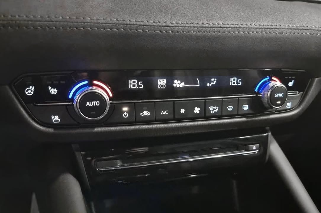 Mazda 6 miniature 10