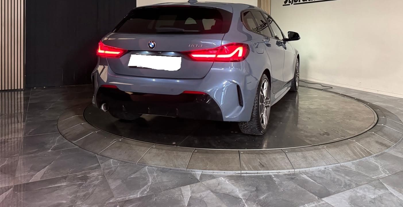 BMW Serie miniature 11