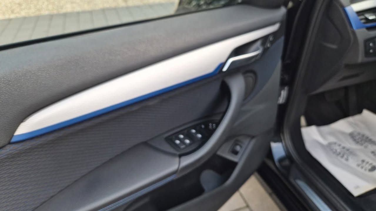 BMW X1 miniature 8