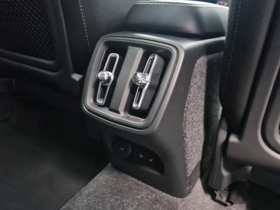 Volvo XC40 miniature 11
