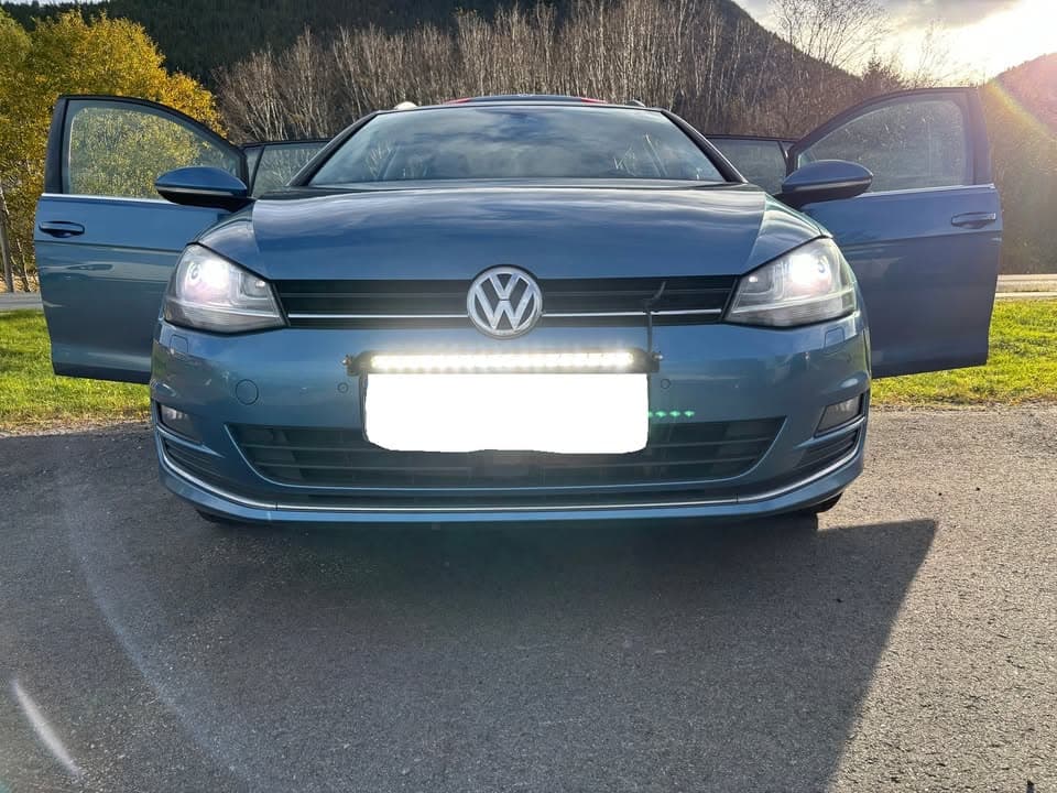 Volkswagen Golf miniature 3