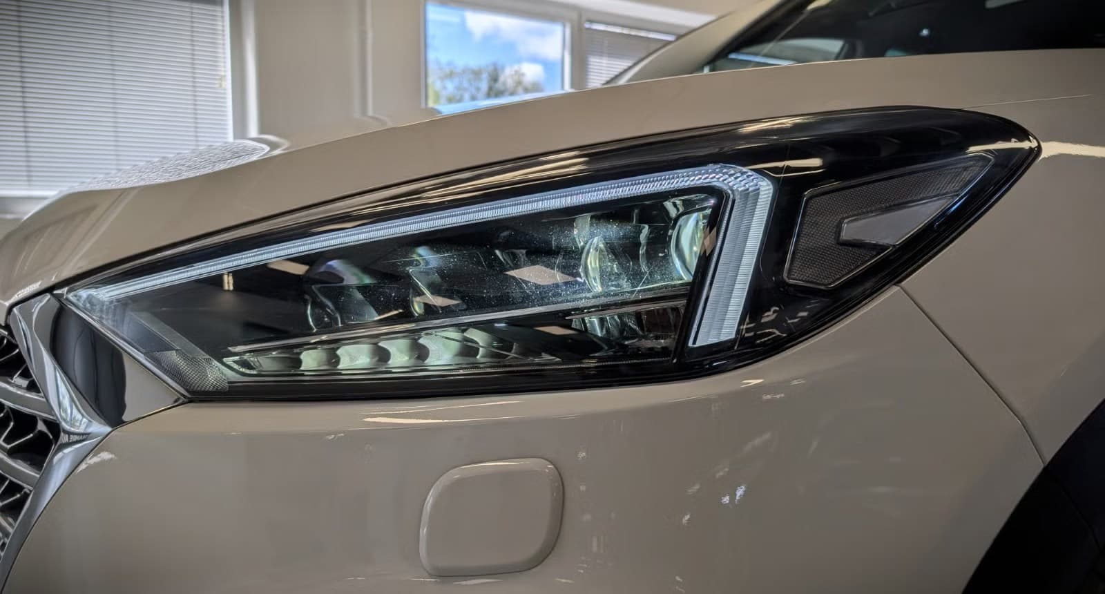 Hyundai TUCSON miniature 10