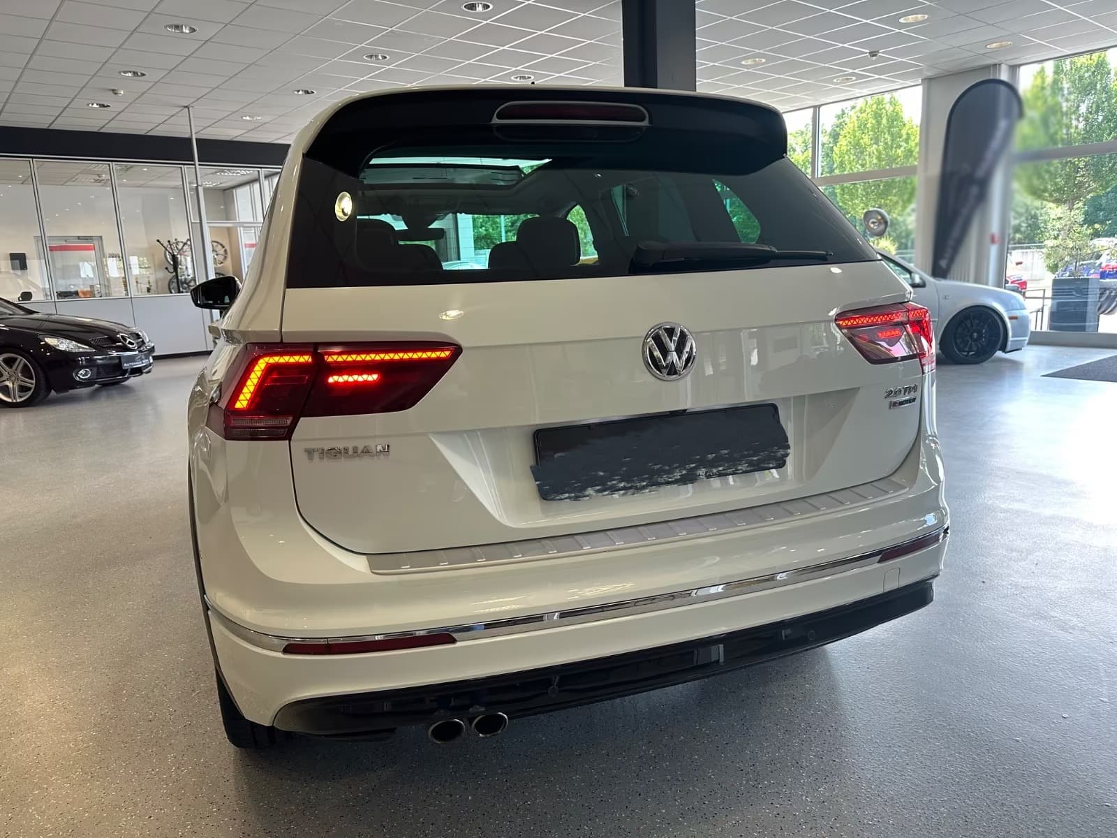 Volkswagen Tiguan miniature 8