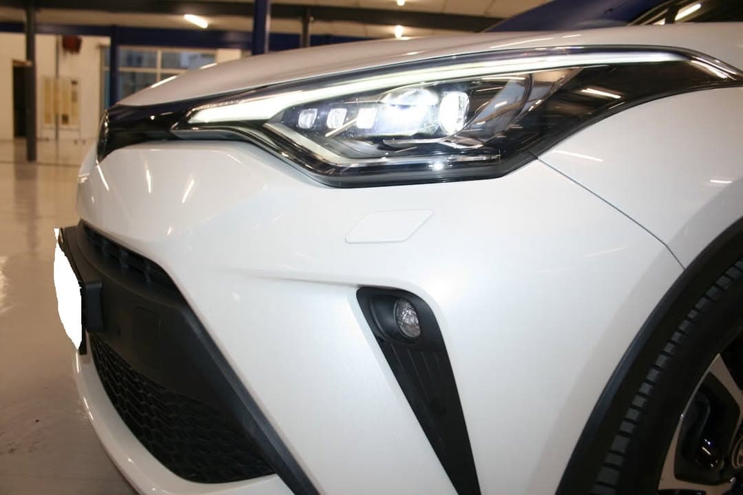 Toyota C-HR miniature 12