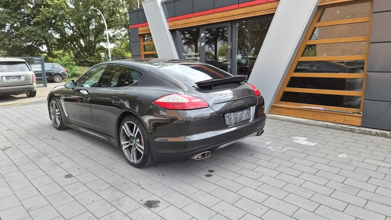 Porsche Panamera miniature 6