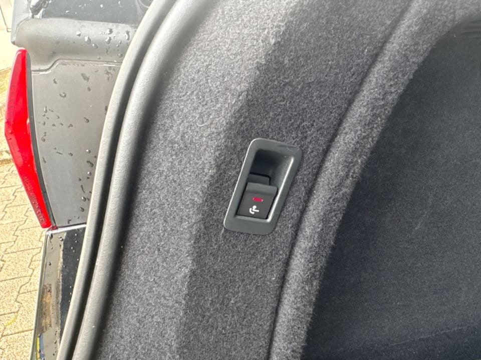 Audi A4 miniature 11