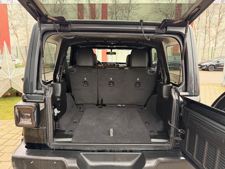 Jeep Wrangler miniature 9