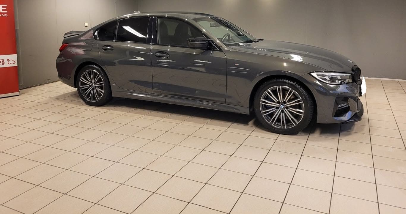 BMW 330e miniature 4