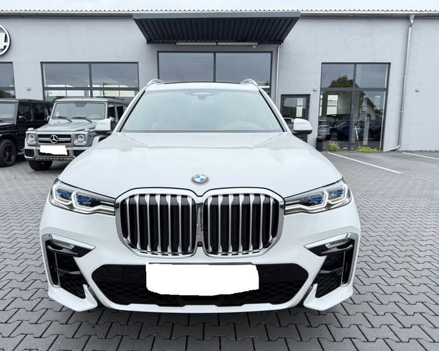 BMW X7 miniature 3