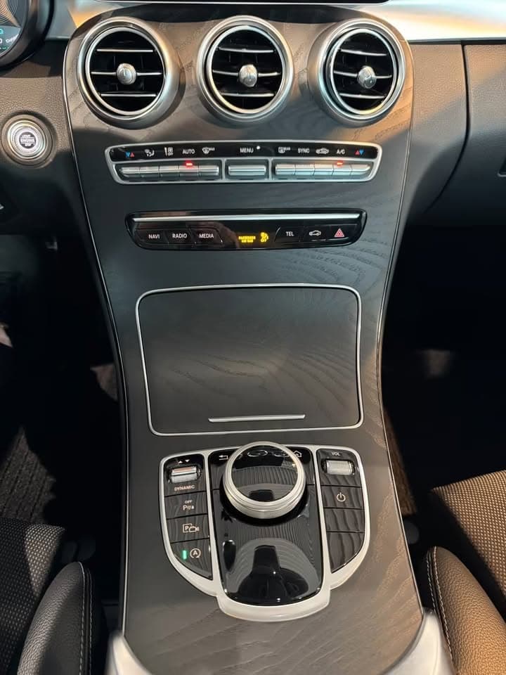 Mercedes-Benz C miniature 4
