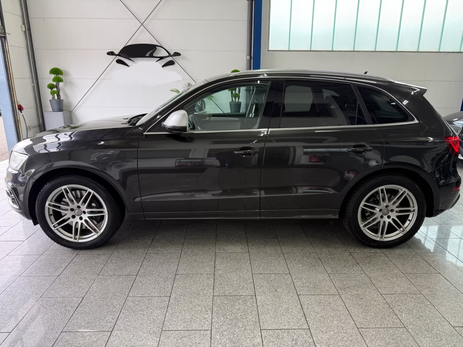 Audi SQ5 - photo 2