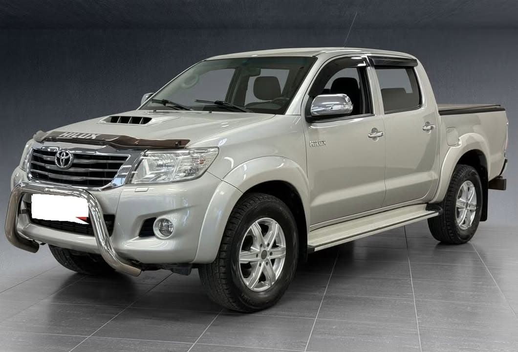 Toyota Hilux miniature 3