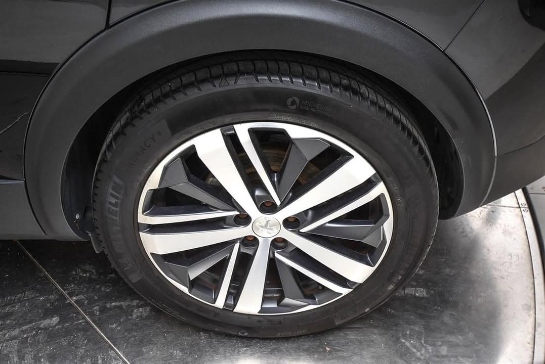 Peugeot 3008 miniature 10