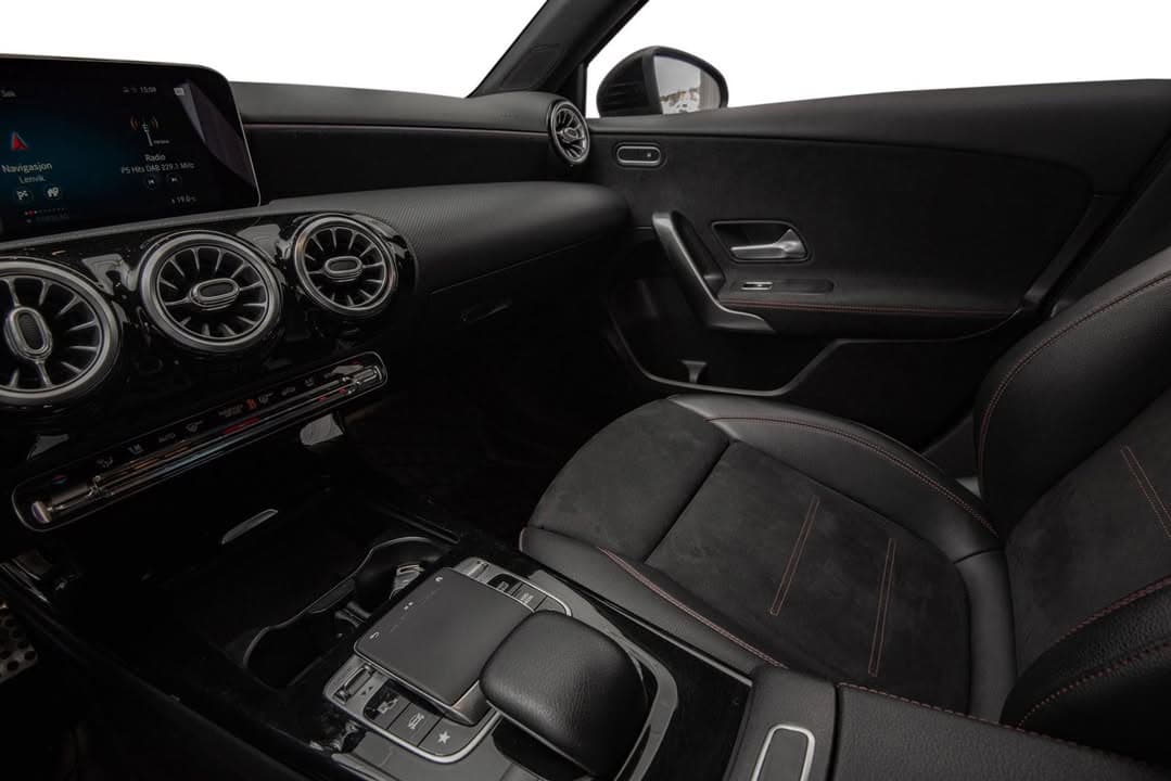 Mercedes-Benz Clase miniature 8