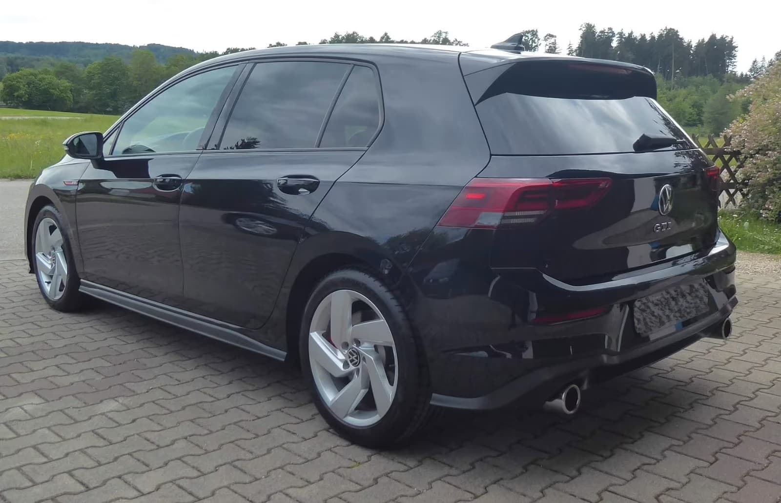 Volkswagen GOLF miniature 4