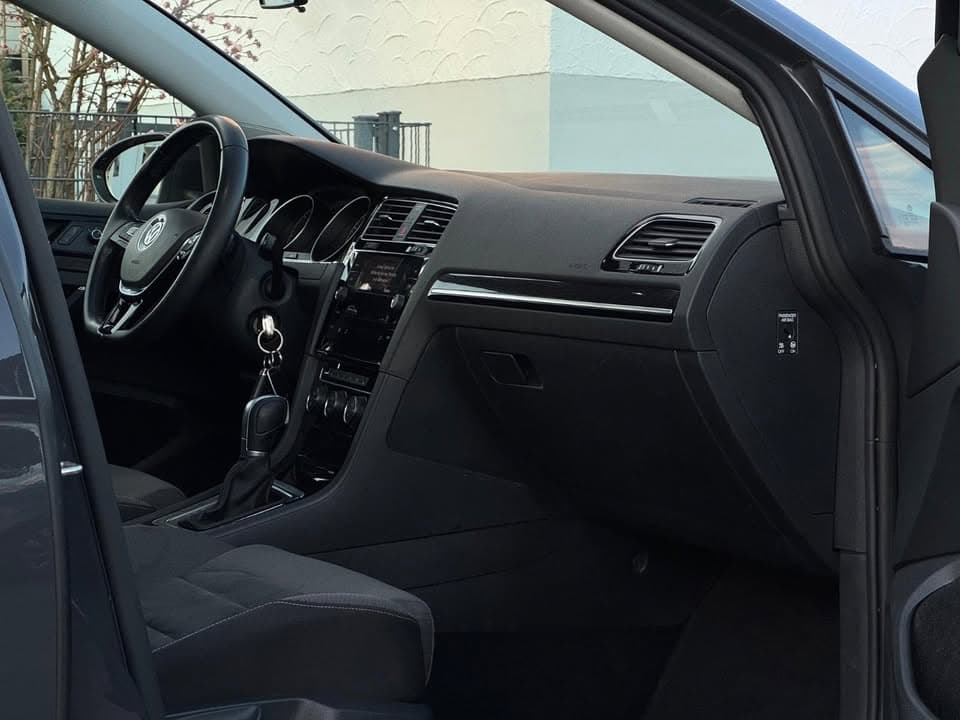 Volkswagen Golf miniature 5