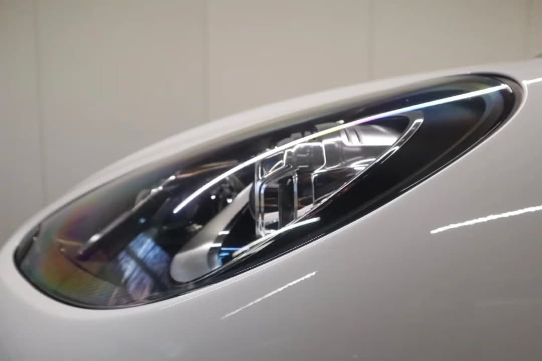 Porsche MACAN miniature 11