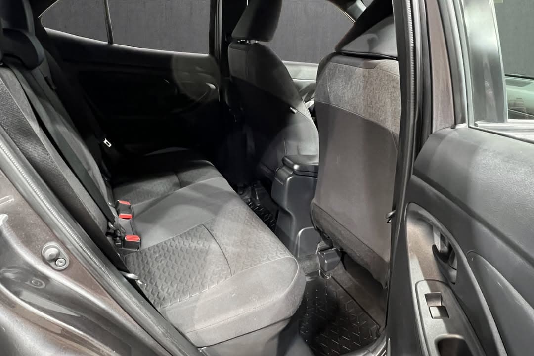 Toyota Yaris miniature 10