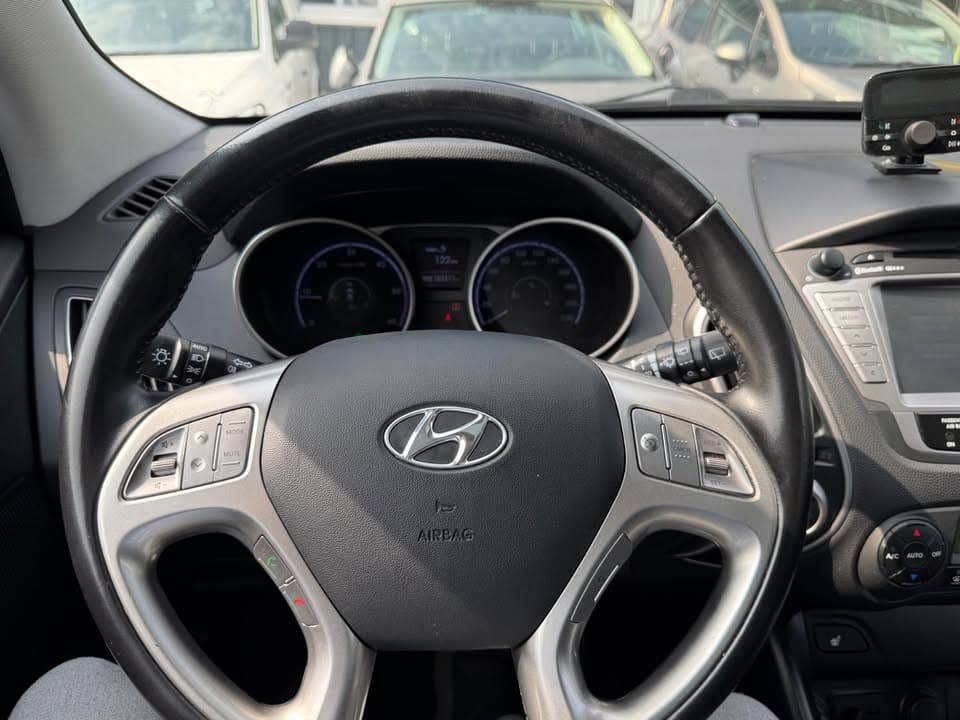 Hyundai ix35 miniature 9
