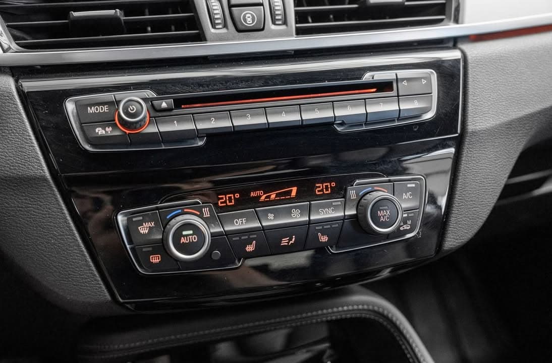 BMW X1 miniature 12