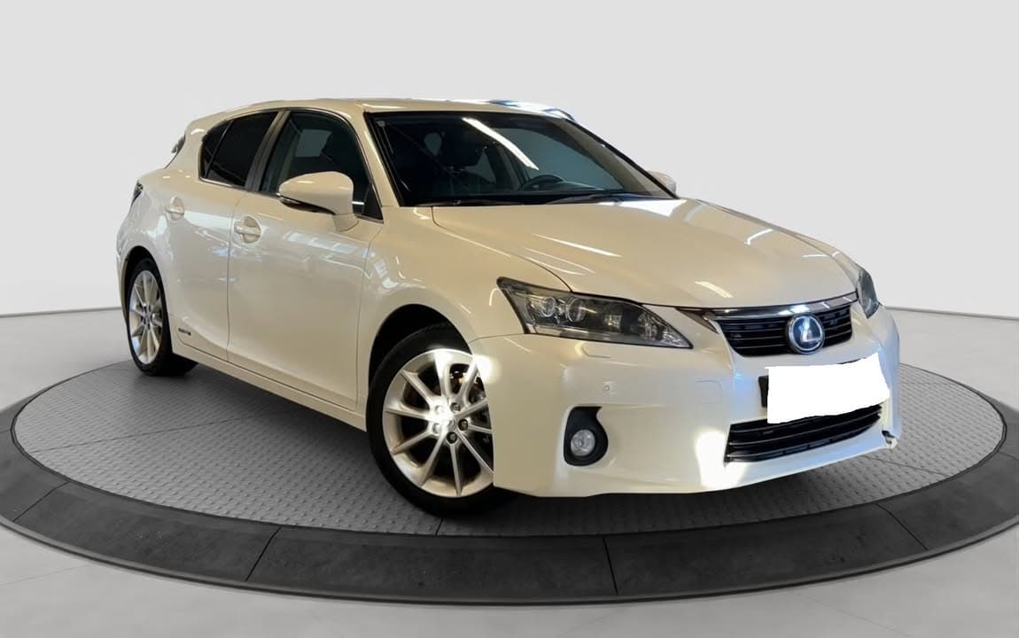 Lexus CT miniature 3