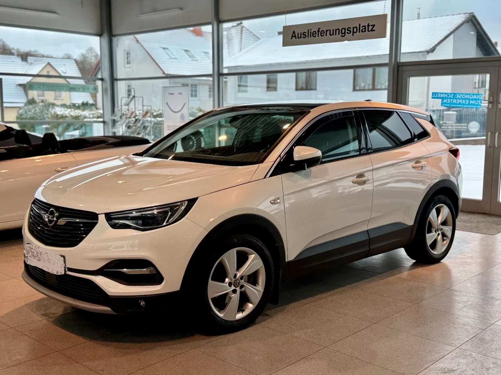 Opel Grandland miniature 3