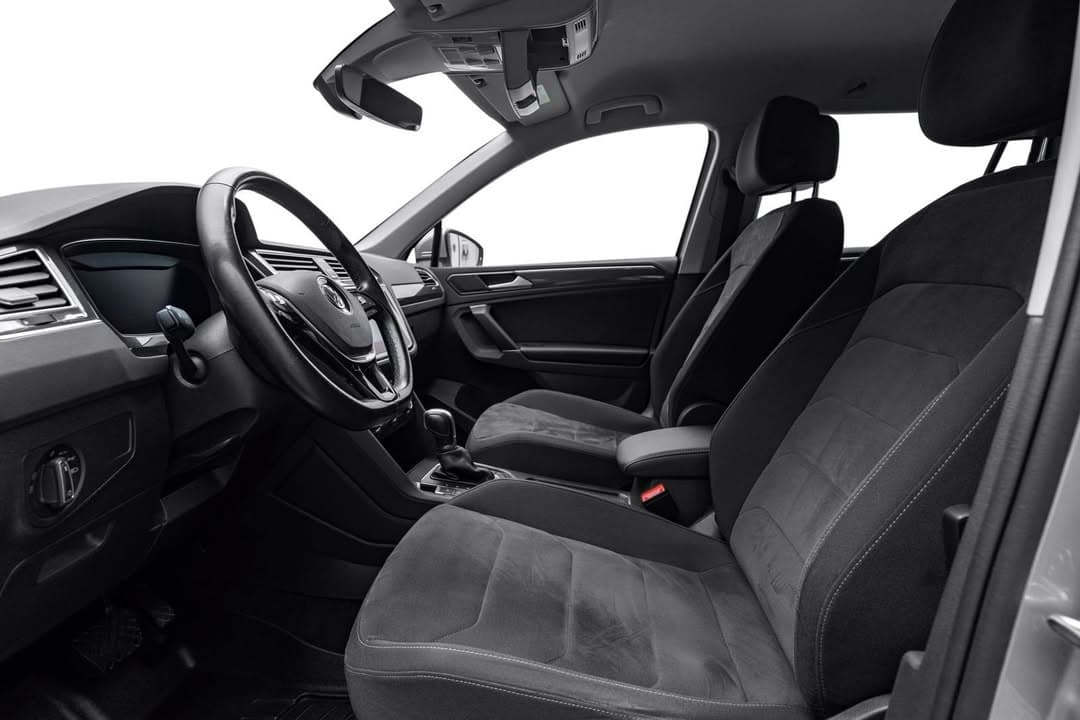 Volkswagen Tiguan miniature 5