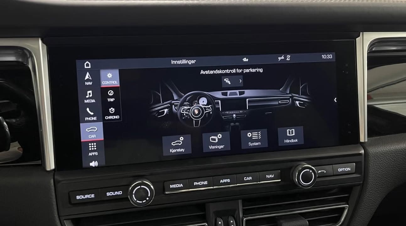 Porsche Macan miniature 12