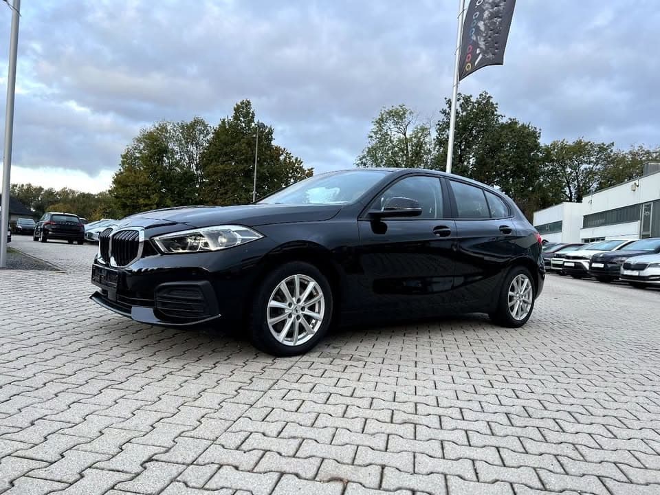 BMW 118d - photo 2