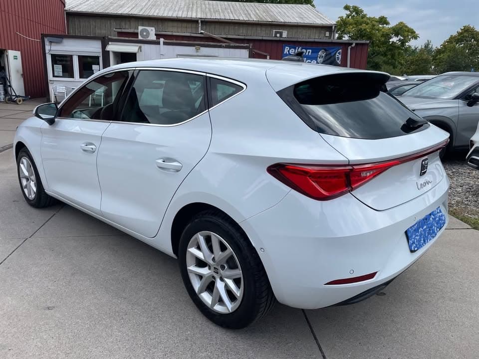 SEAT León miniature 7