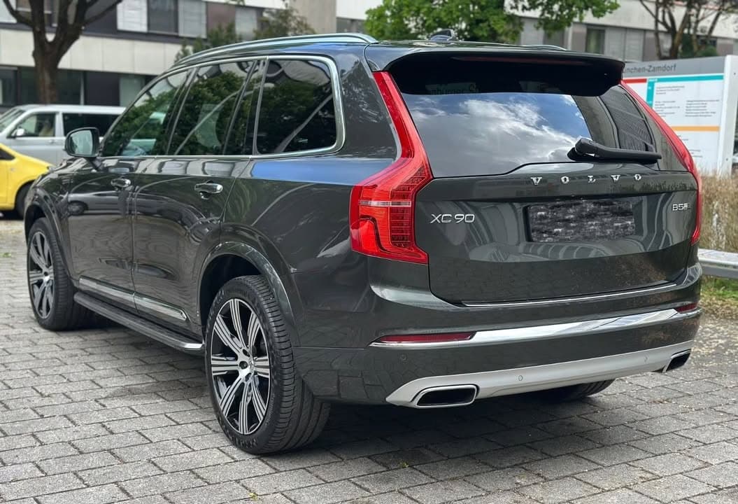 Volvo XC90 miniature 9