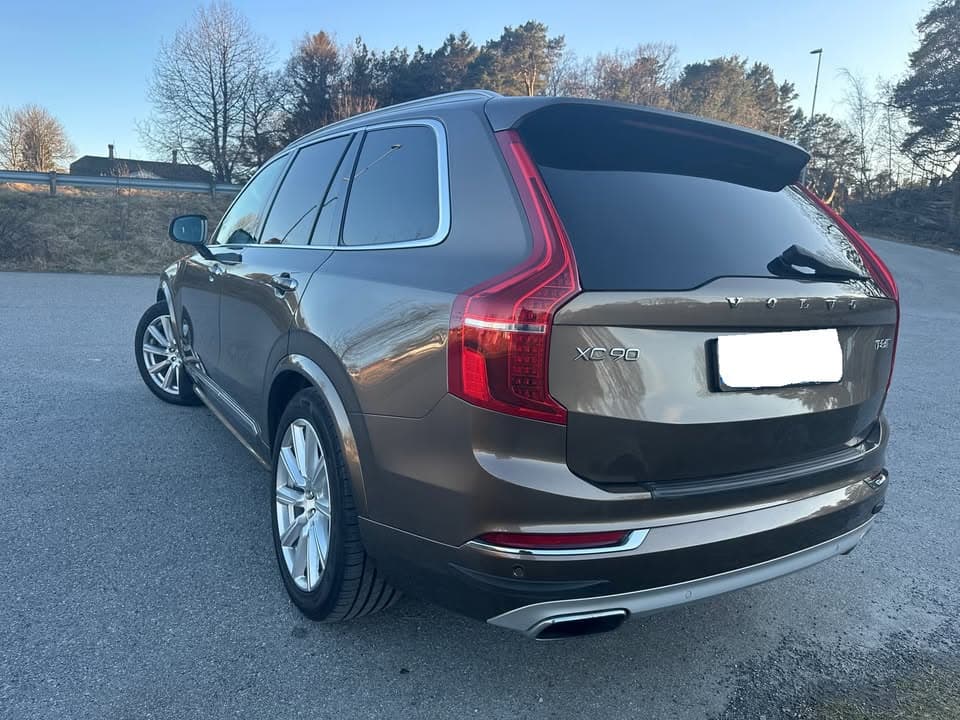 Volvo XC90 miniature 12
