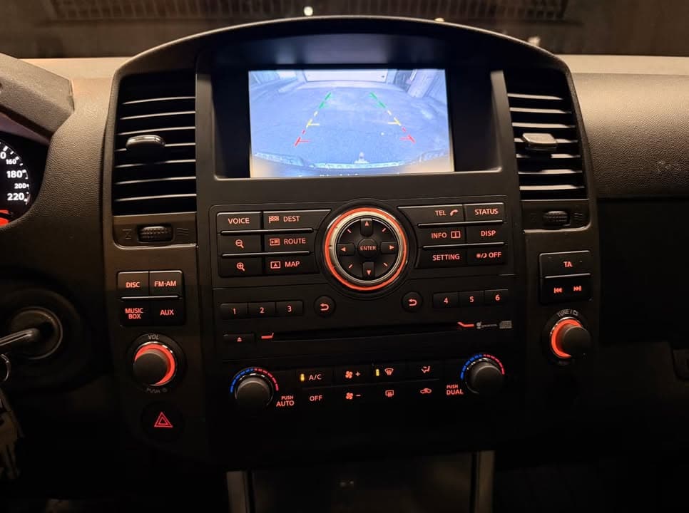 Nissan Navara miniature 12