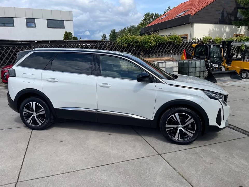 Peugeot 5008 - photo 2