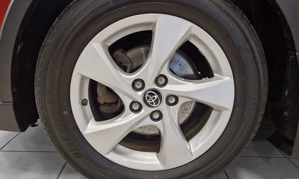 Toyota C-HR miniature 10