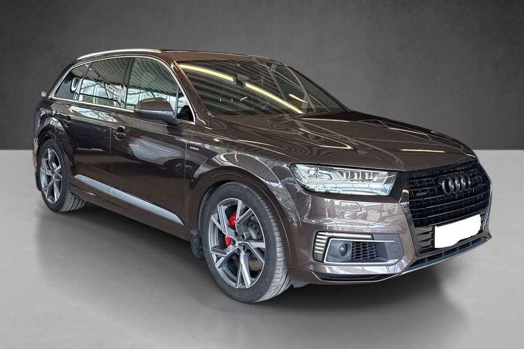 Audi Q7 miniature 3