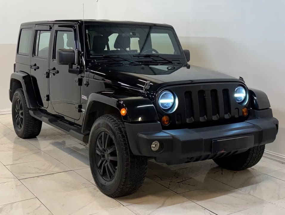 Jeep Wrangler miniature 2