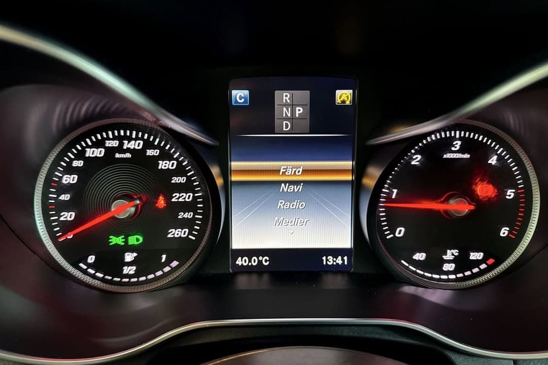 Mercedes-Benz GLC miniature 10
