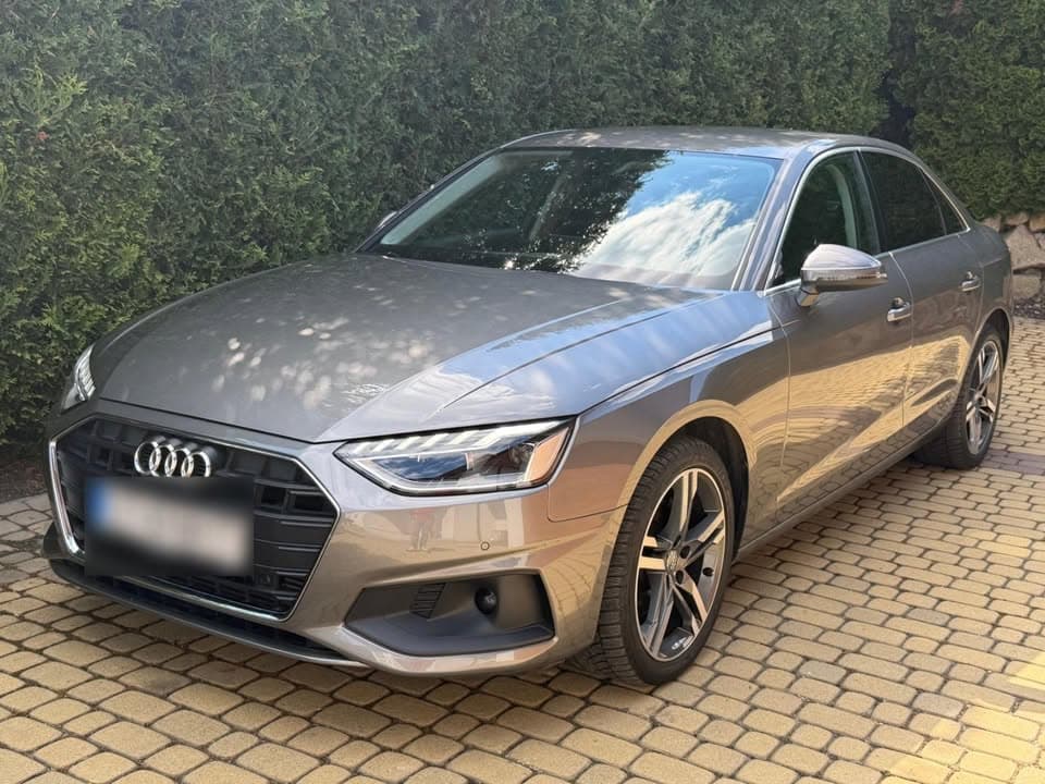 Audi A4 miniature 2