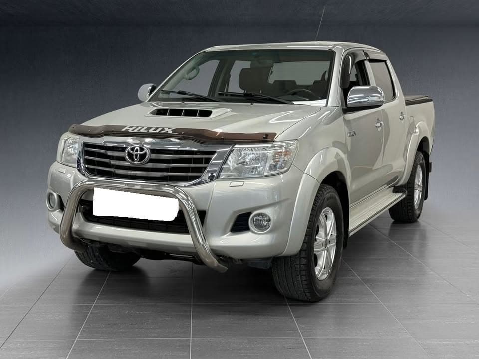 Toyota Hilux miniature 2