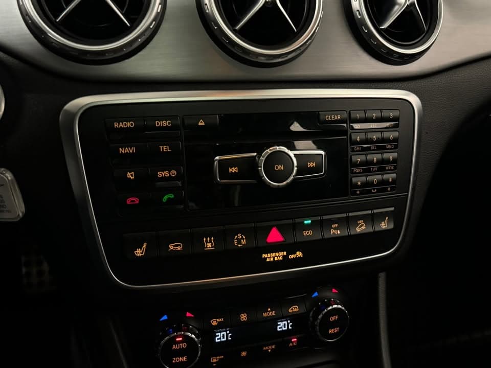 Mercedes-Benz GLA miniature 8