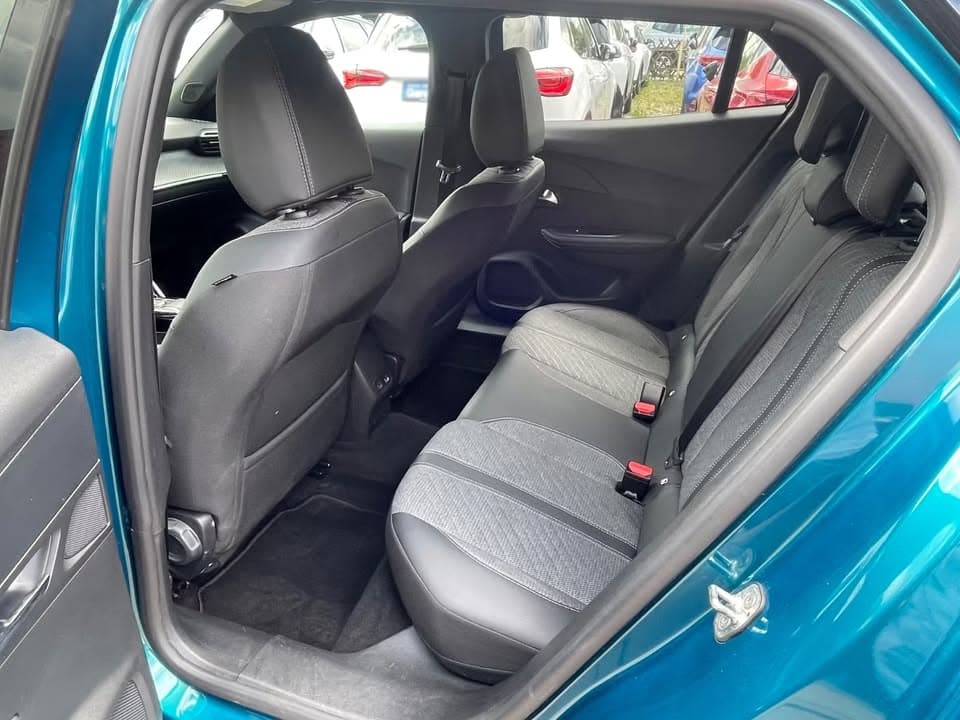 Peugeot 2008 miniature 10