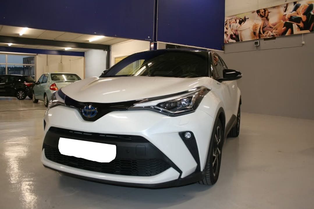Toyota C-HR miniature 3