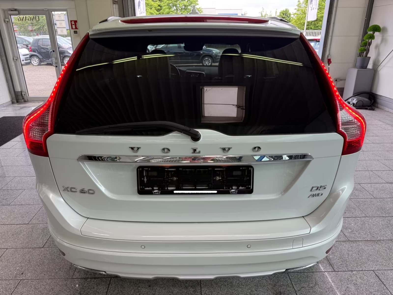 Volvo XC60 miniature 7