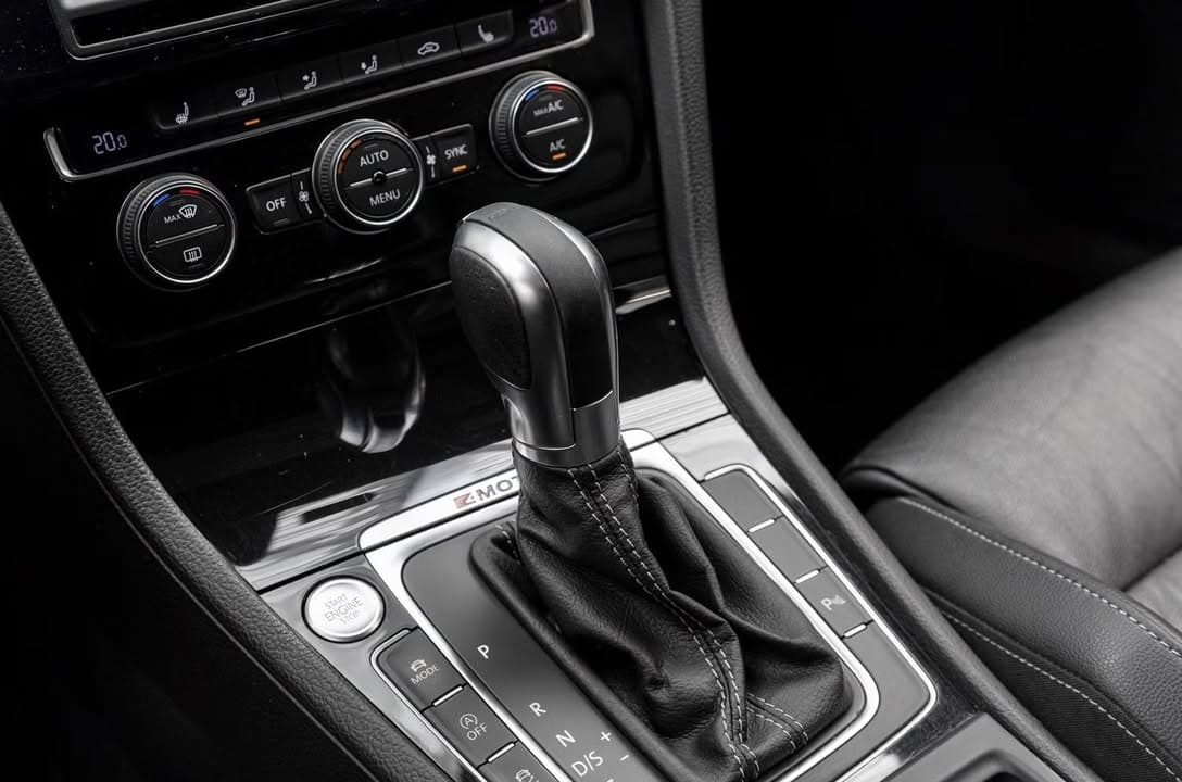 Volkswagen Golf miniature 11