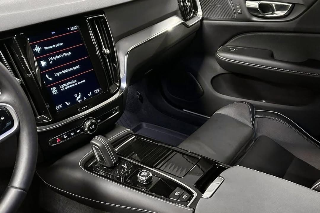 Volvo V60 miniature 8