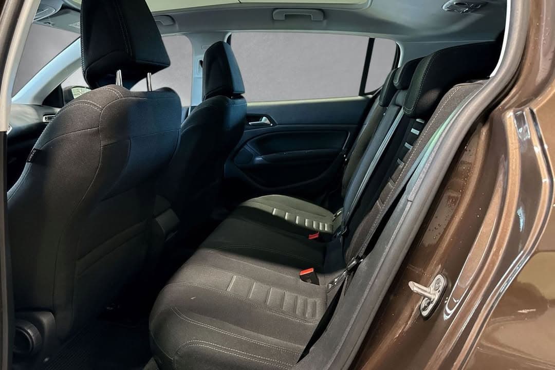 Peugeot 308 miniature 8