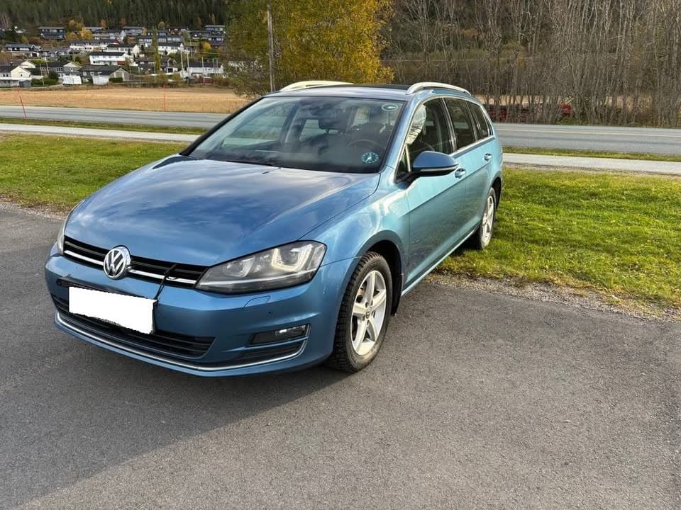 Volkswagen Golf miniature 2