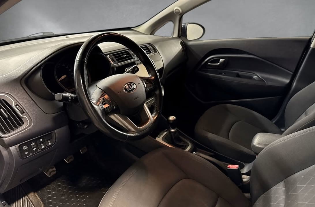 Kia Rio miniature 5