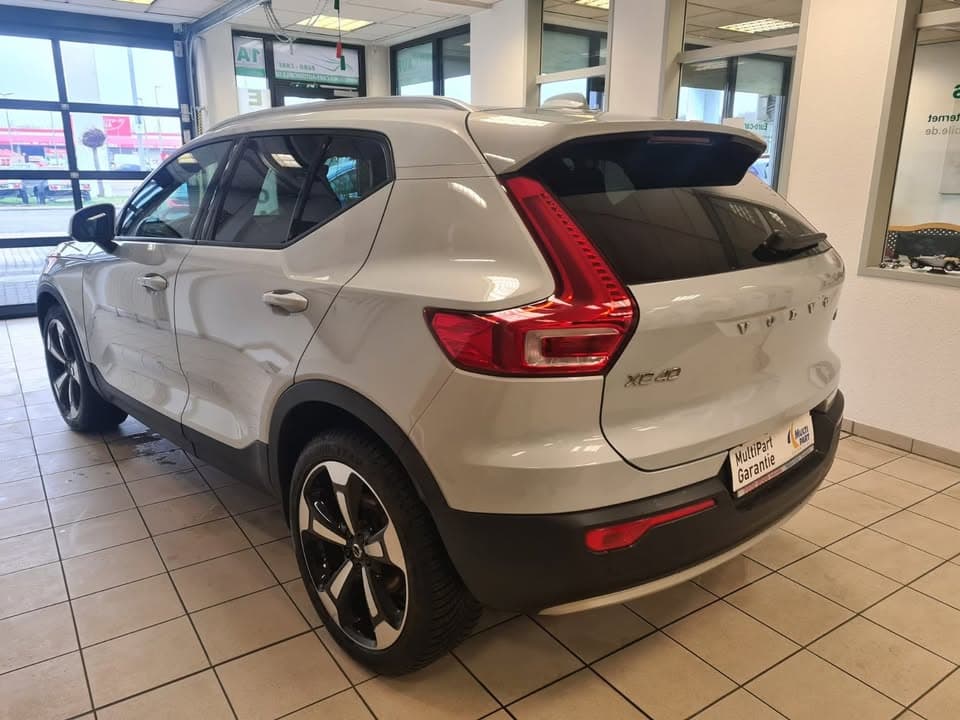 Volvo XC40 miniature 10